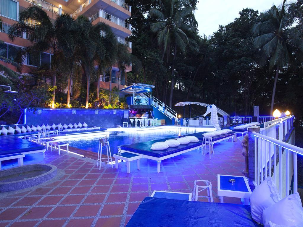 Blue Beach Club & Resort Patong Esterno foto