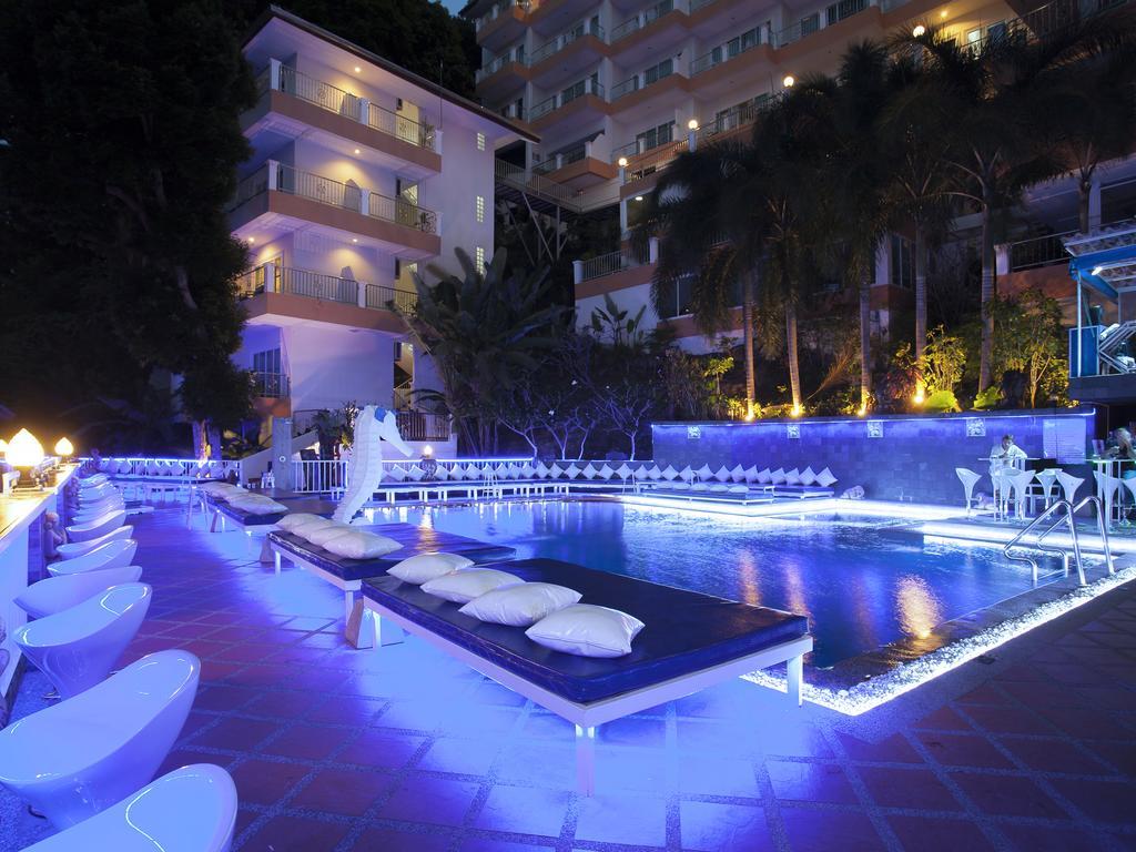 Blue Beach Club & Resort Patong Esterno foto