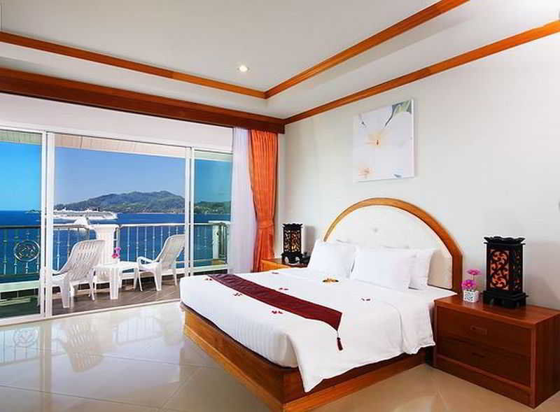 Blue Beach Club & Resort Patong Esterno foto