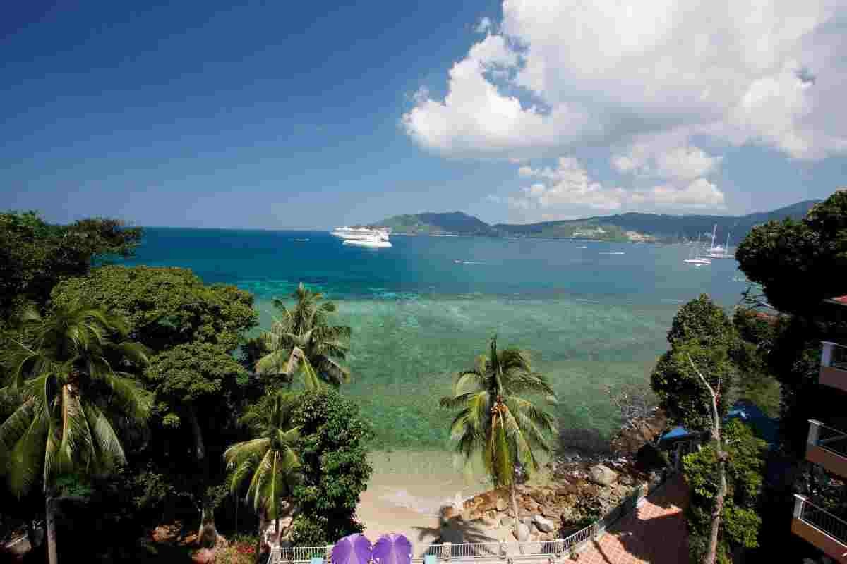 Blue Beach Club & Resort Patong Esterno foto