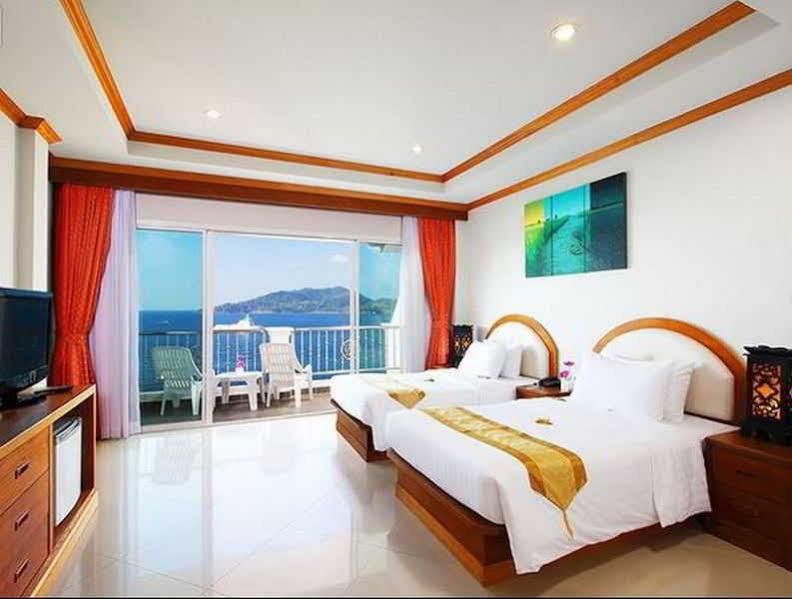 Blue Beach Club & Resort Patong Esterno foto